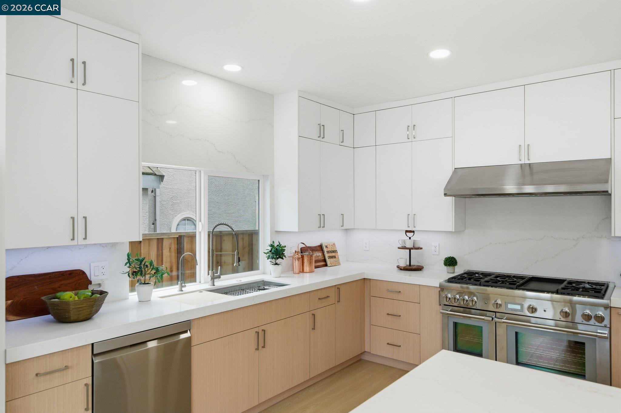 509 Zenith Ridge Dr