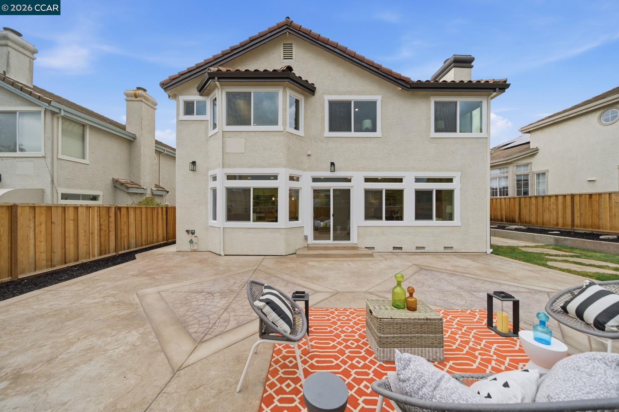 509 Zenith Ridge Dr