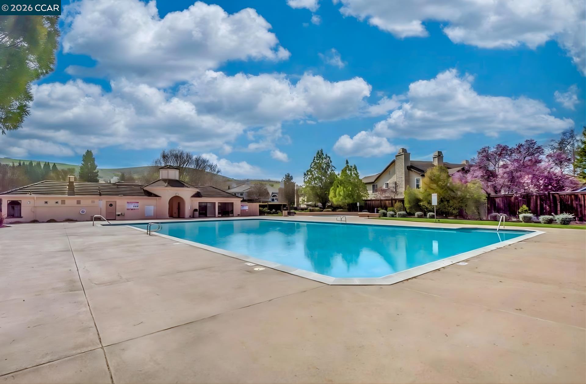 509 Zenith Ridge Dr