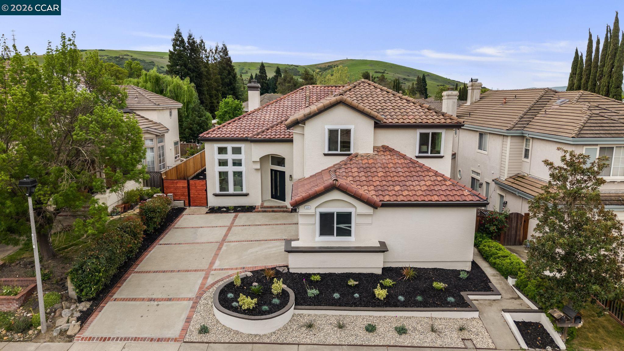 509 Zenith Ridge Dr