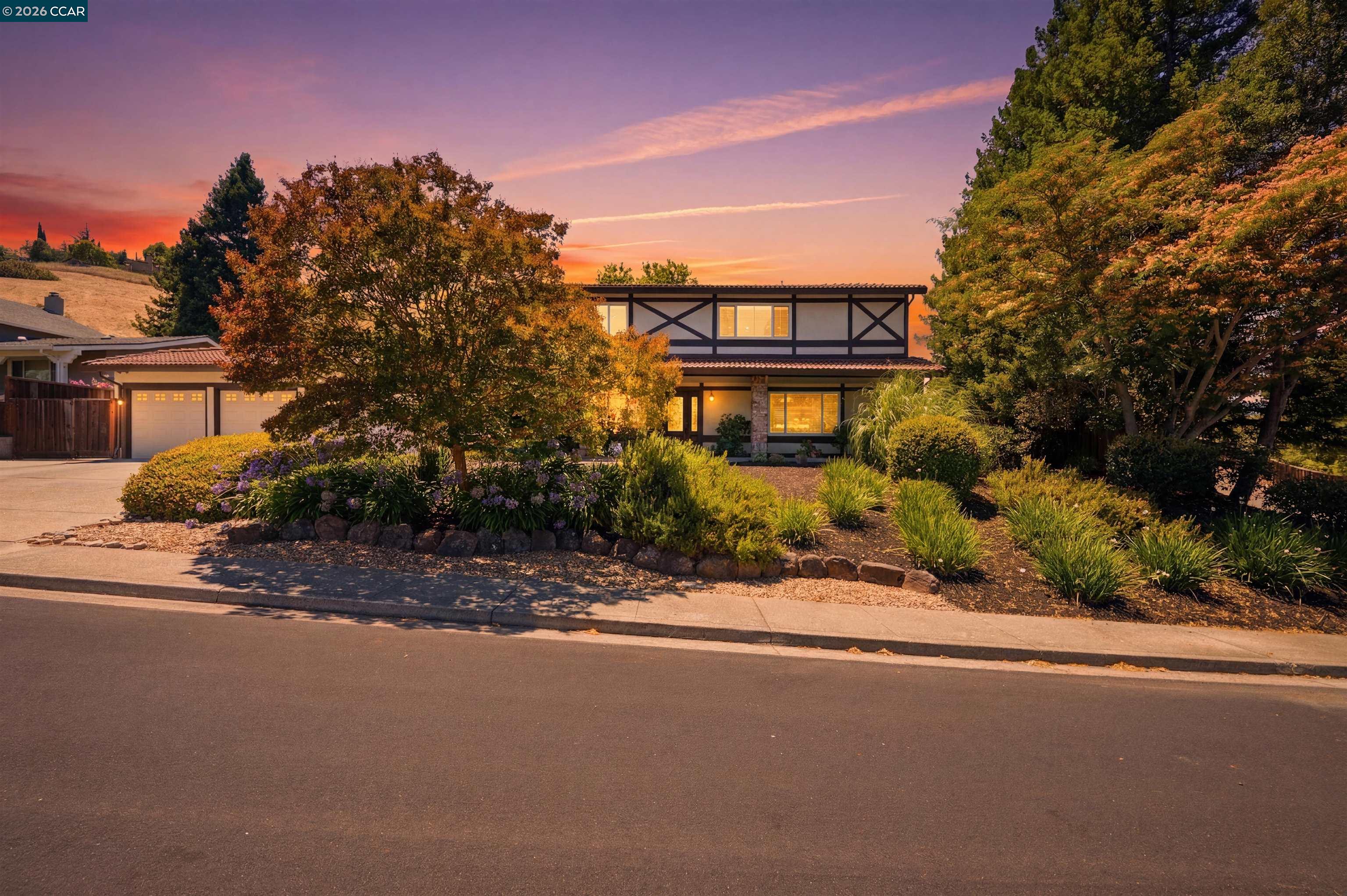 204 Lasso Cir