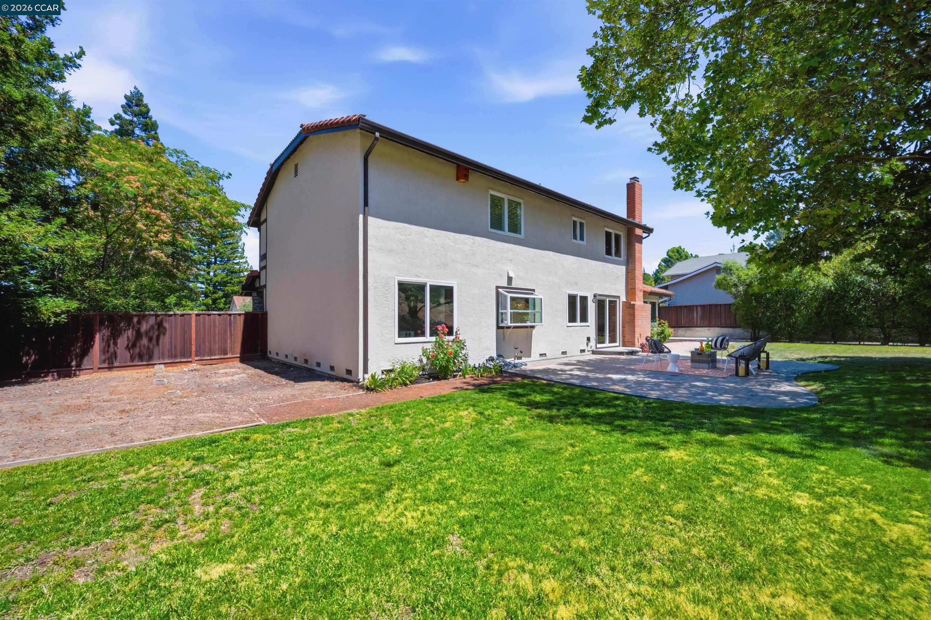 204 Lasso Cir