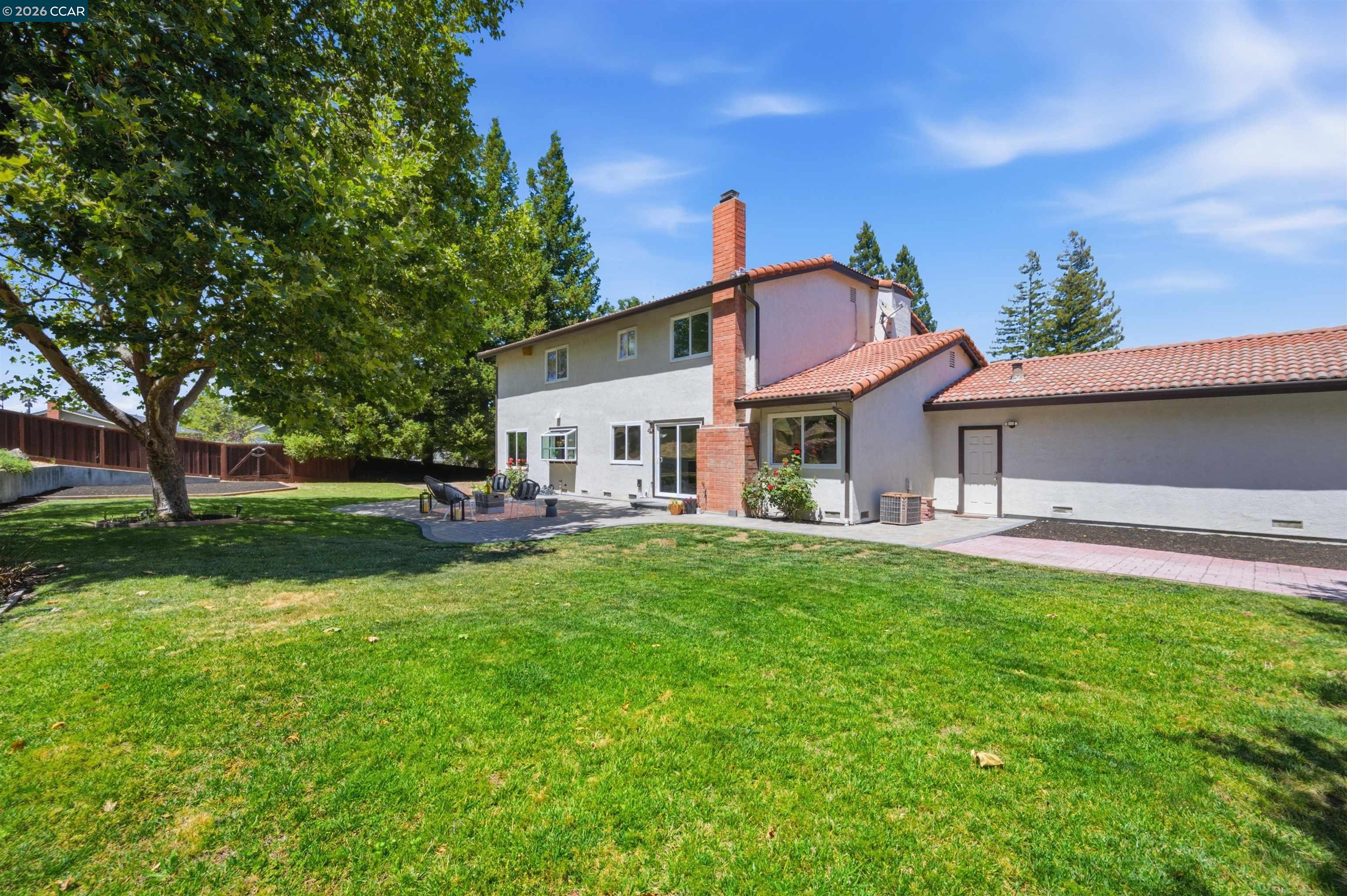204 Lasso Cir