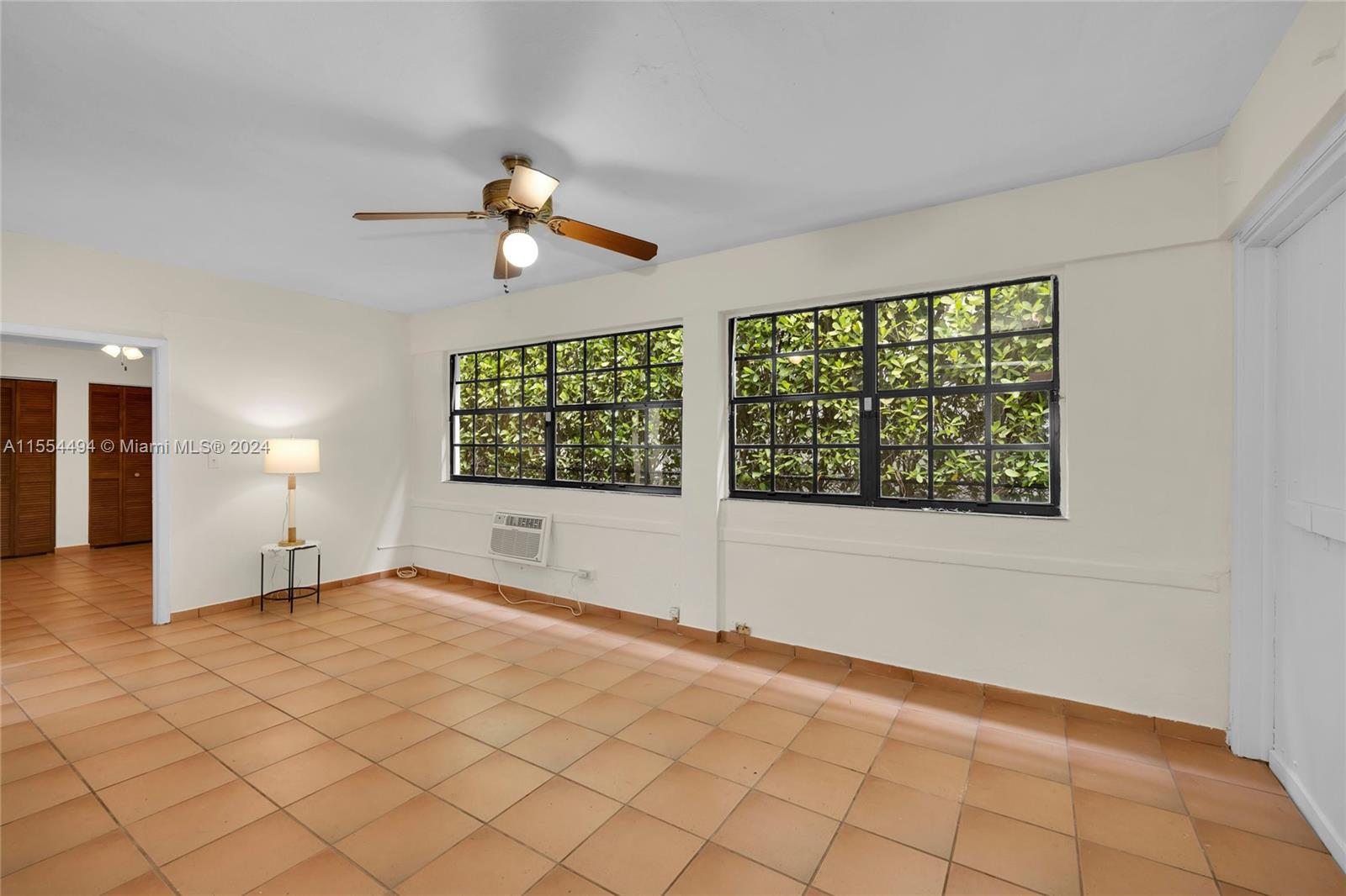 2618 Alhambra Cir
