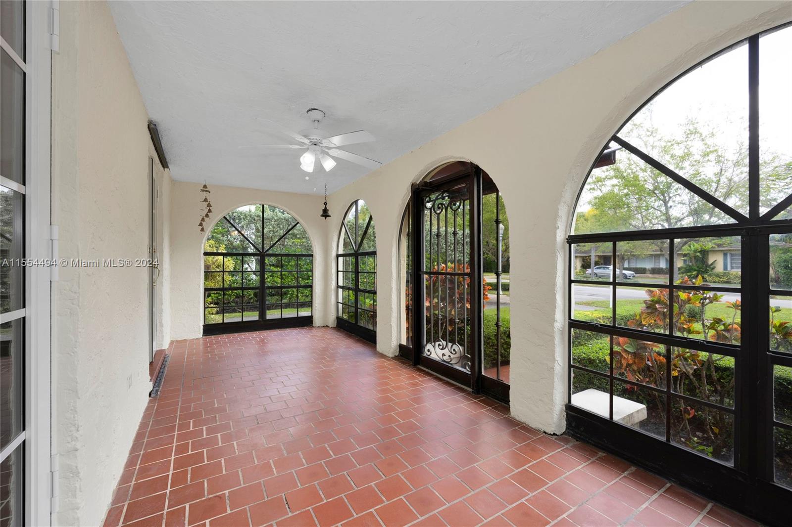 2618 Alhambra Cir