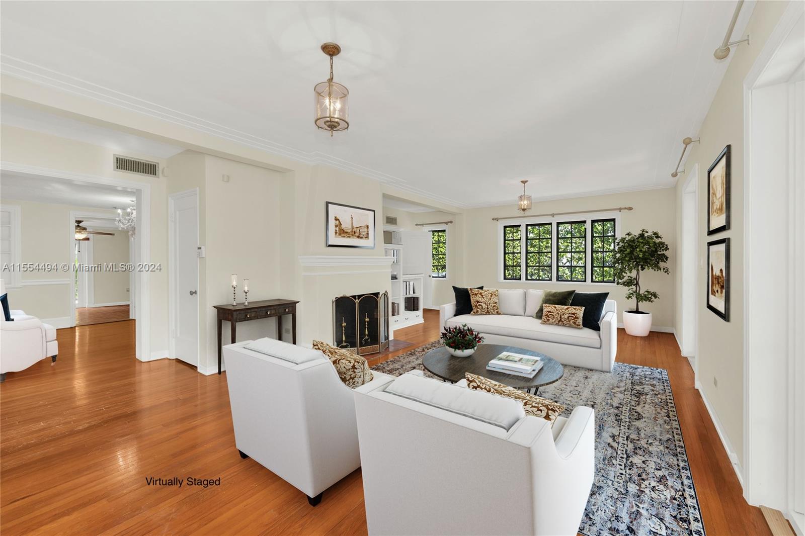 2618 Alhambra Cir