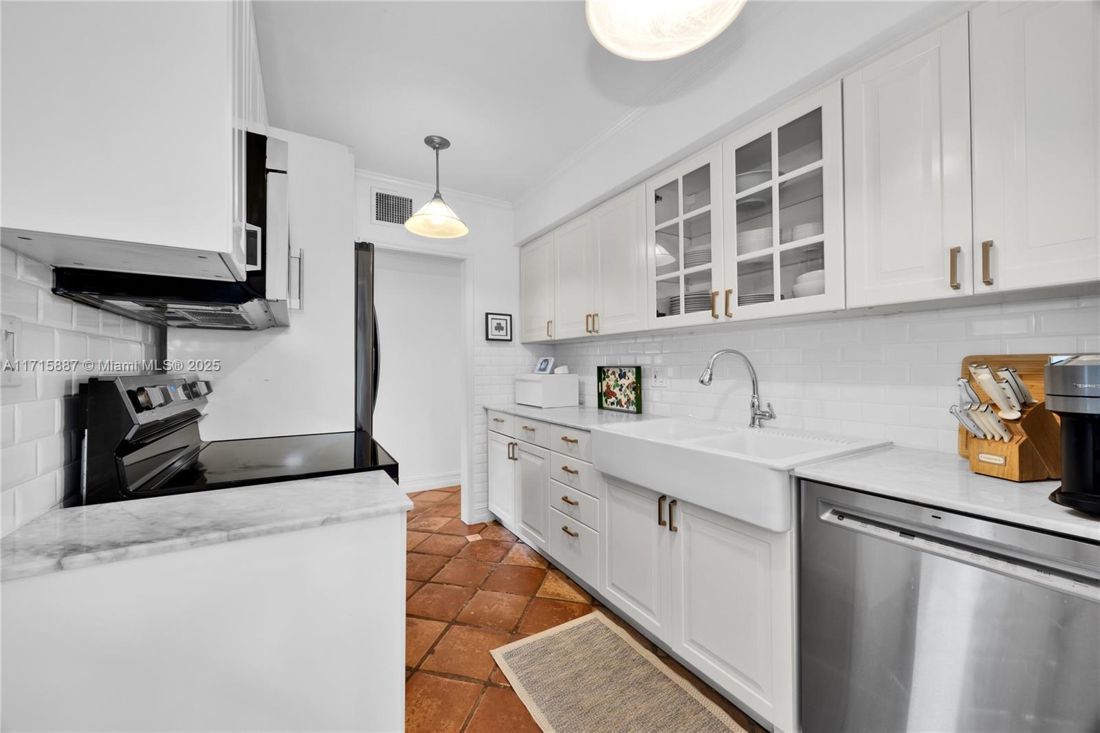 6100 SW 44th Ter