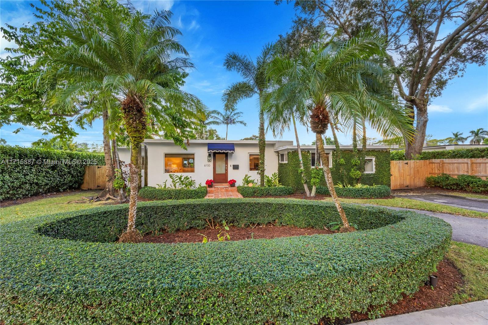6100 SW 44th Ter