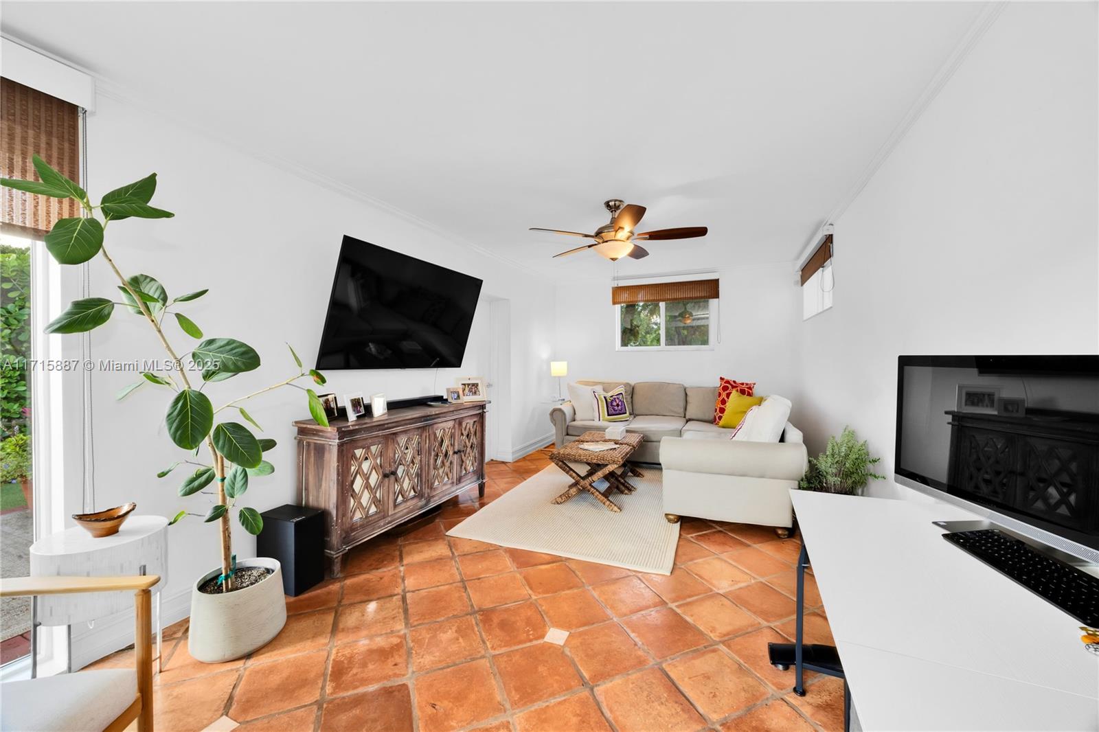 6100 SW 44th Ter