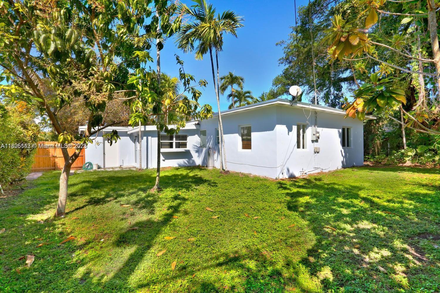 6116 SW 46th Ter