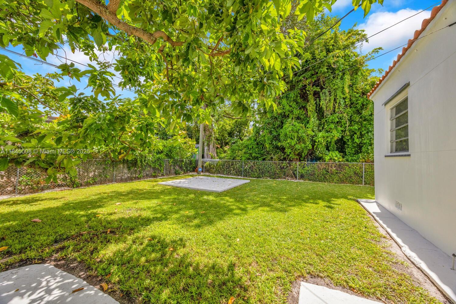3811 NW Flagler Ter