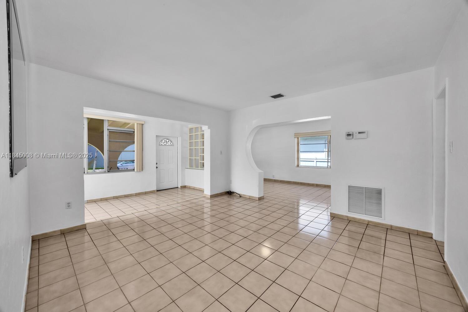 3811 NW Flagler Ter