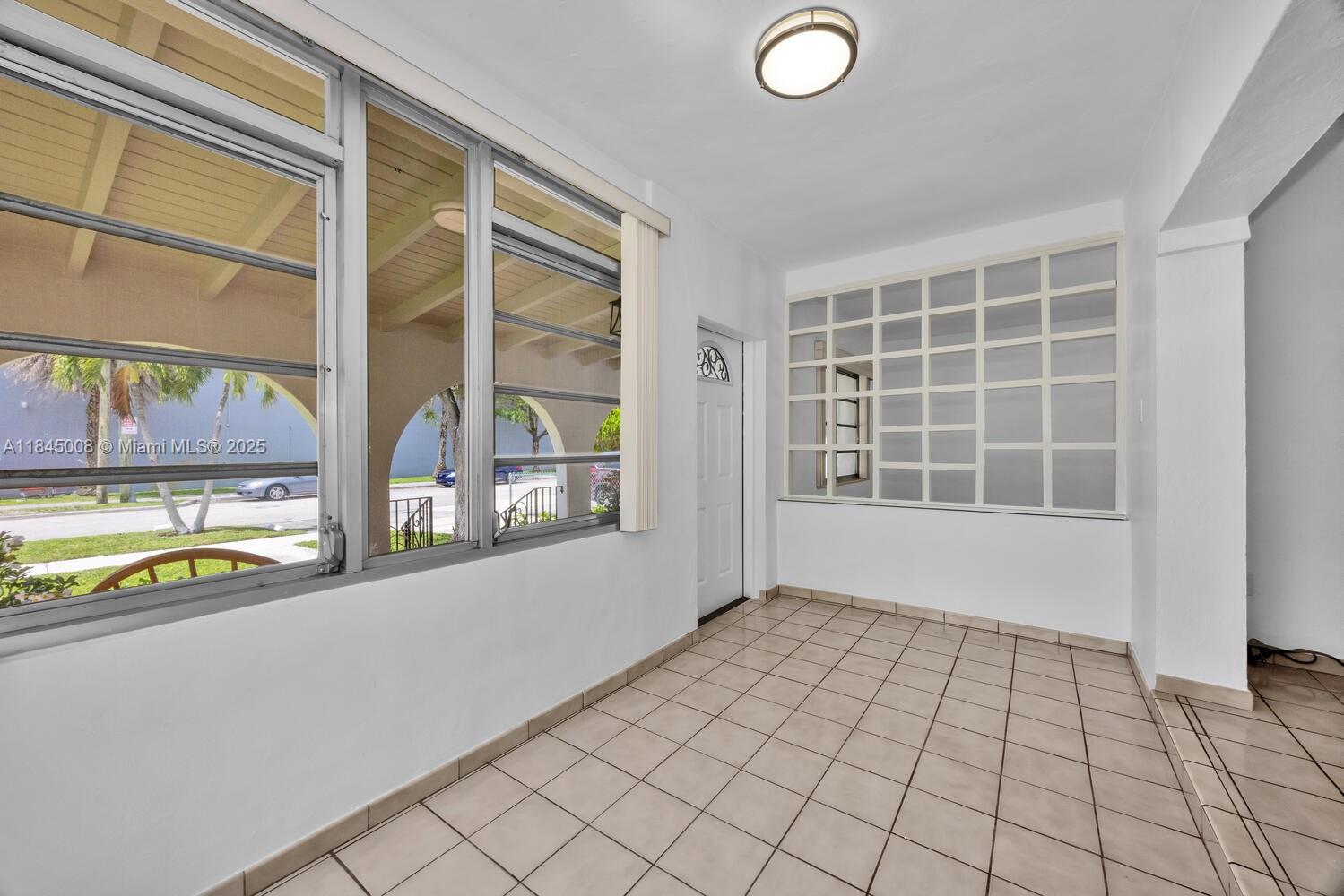 3811 NW Flagler Ter