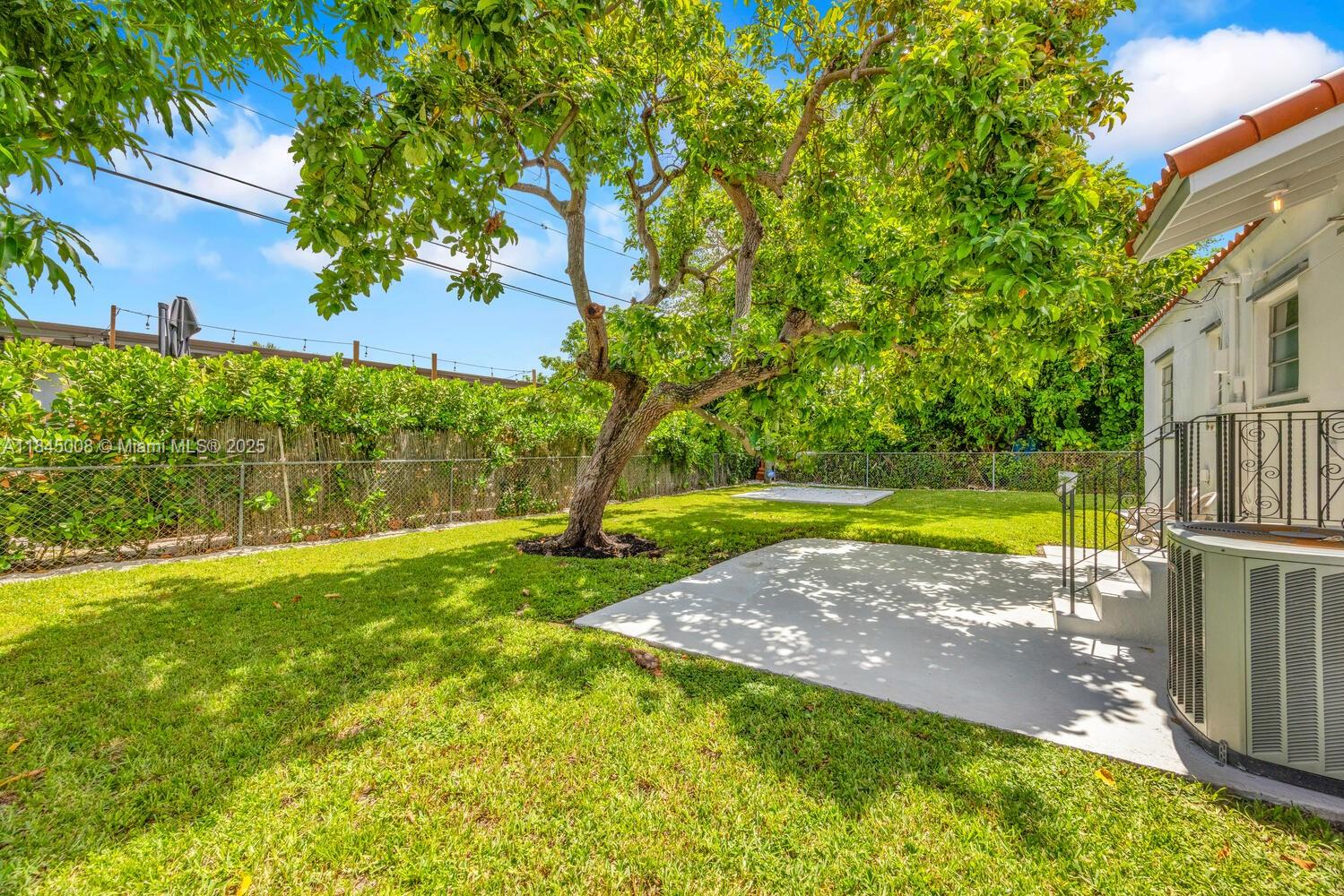 3811 NW Flagler Ter
