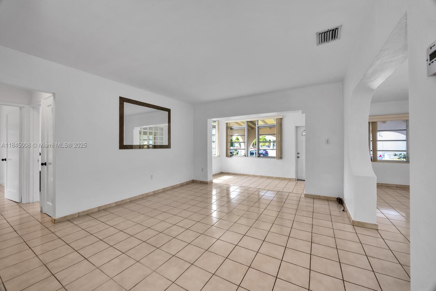 3811 NW Flagler Ter