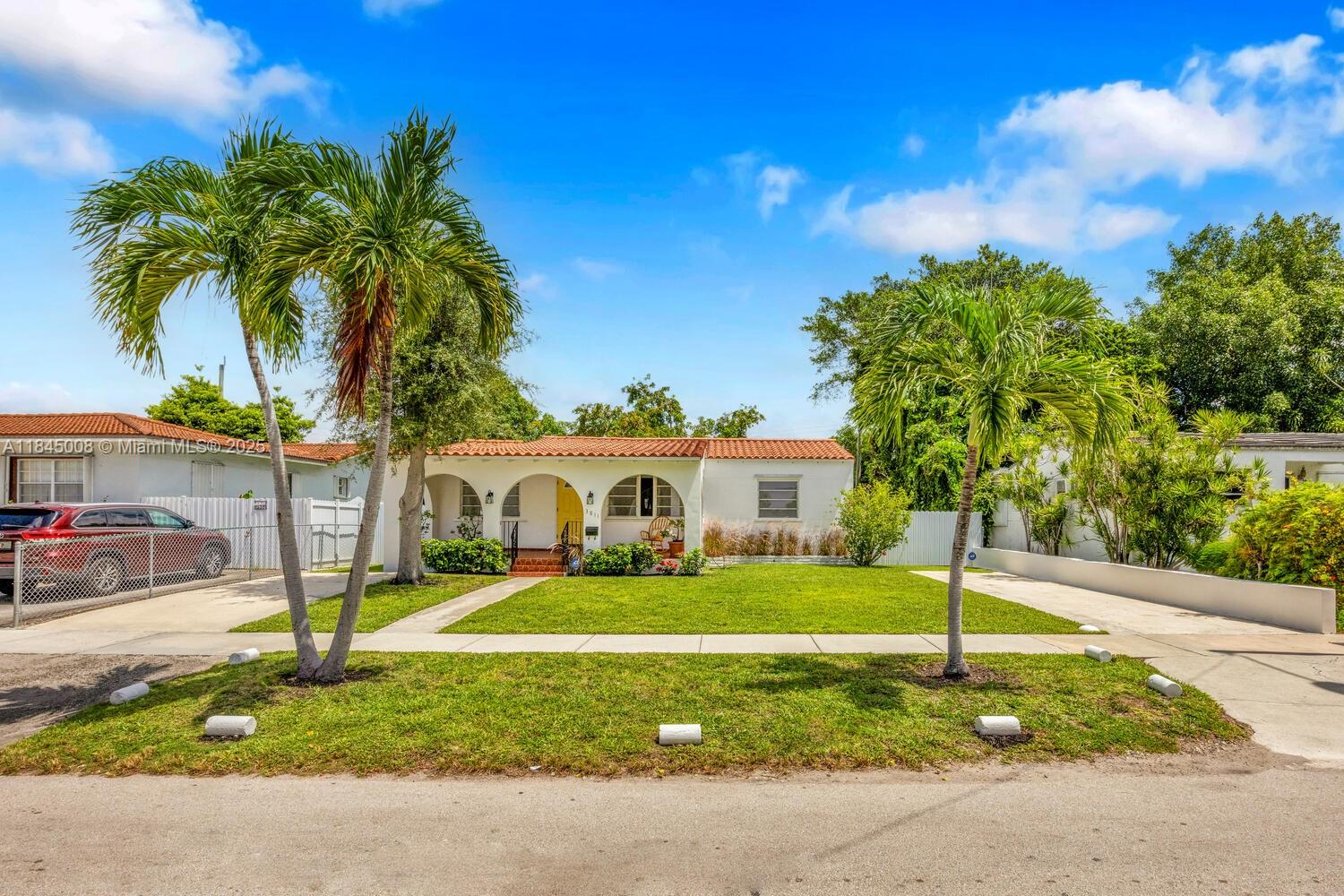 3811 NW Flagler Ter