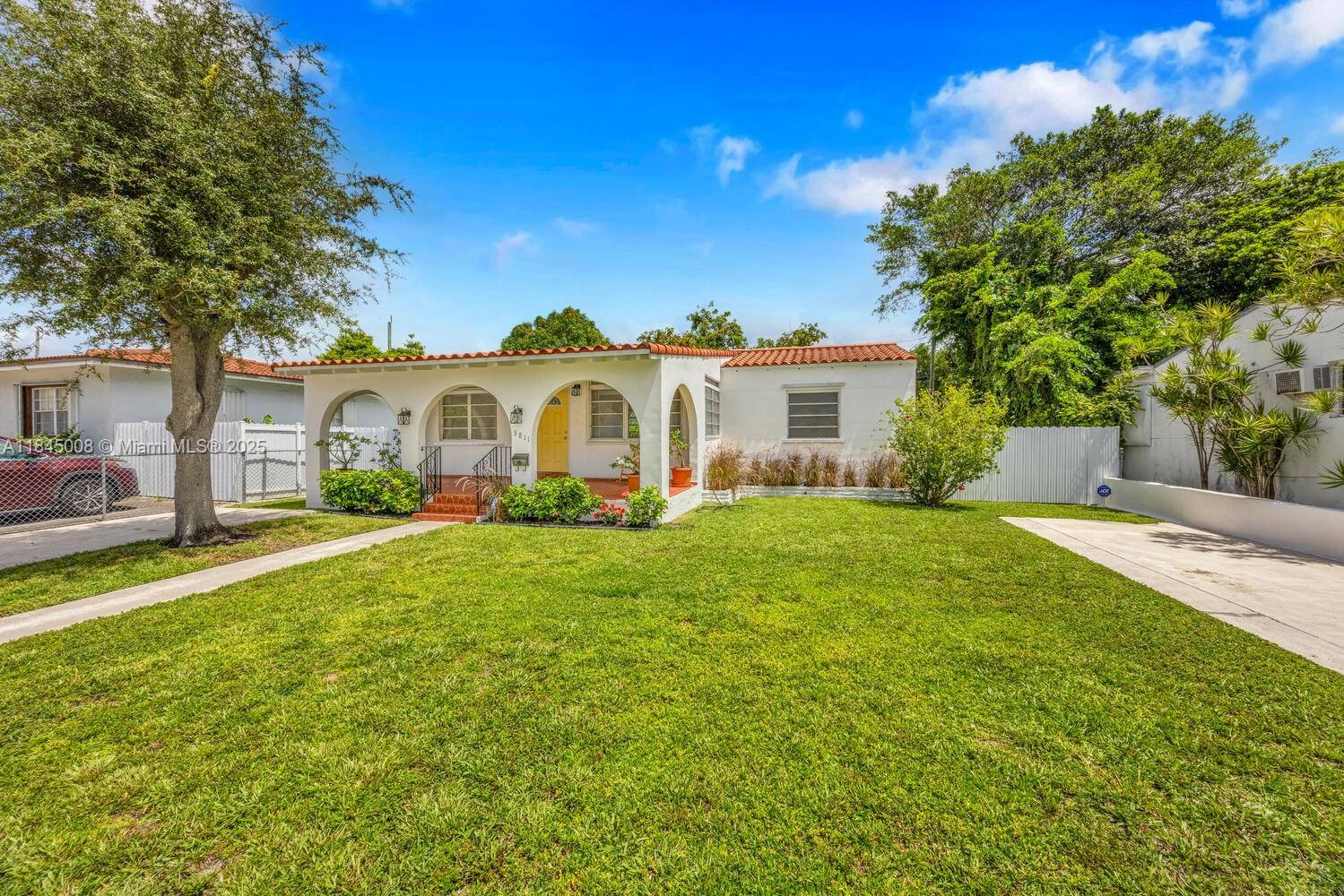 3811 NW Flagler Ter