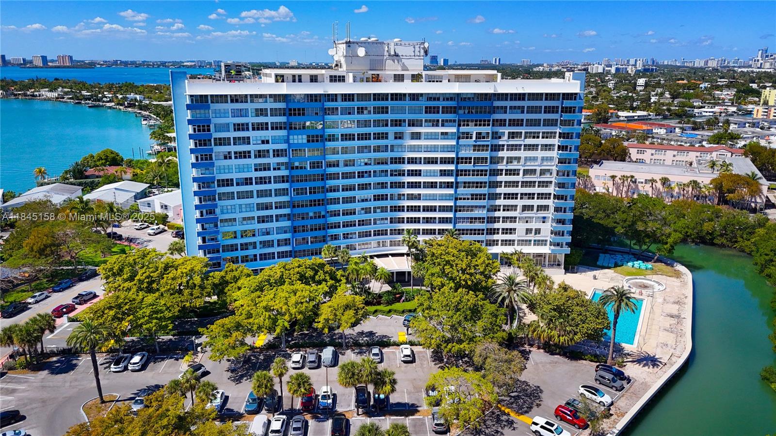 7441 Wayne Ave # 15E