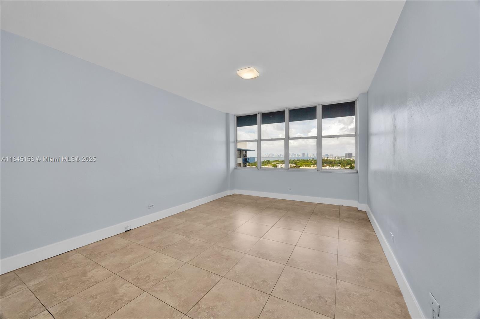 7441 Wayne Ave # 15E