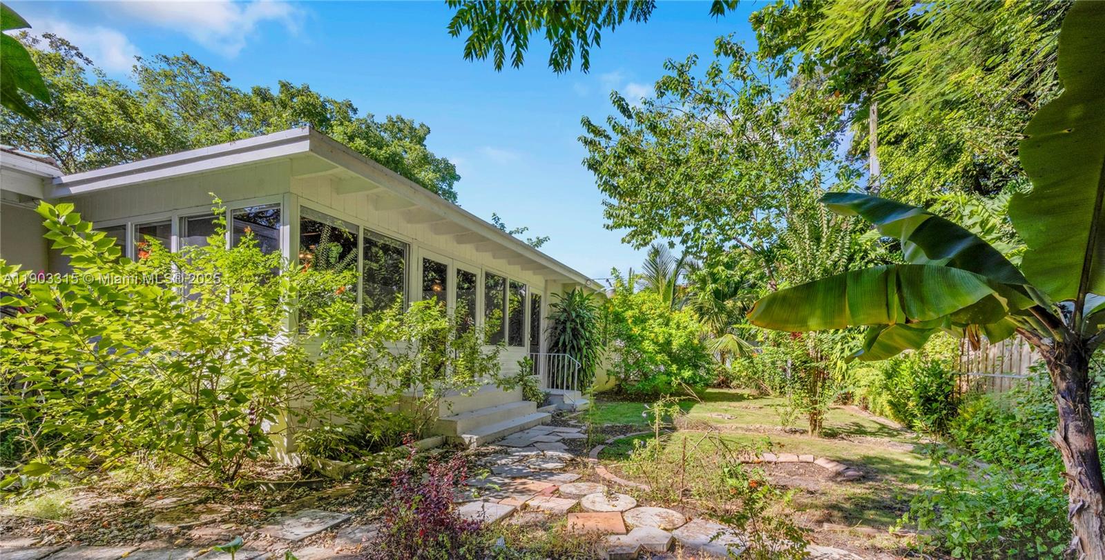 5931 SW 50th St, Miami