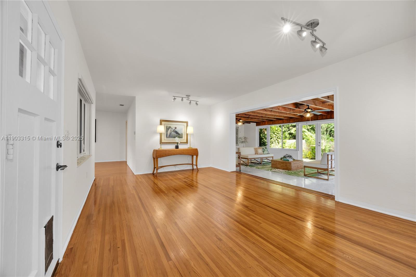 5931 SW 50th St, Miami