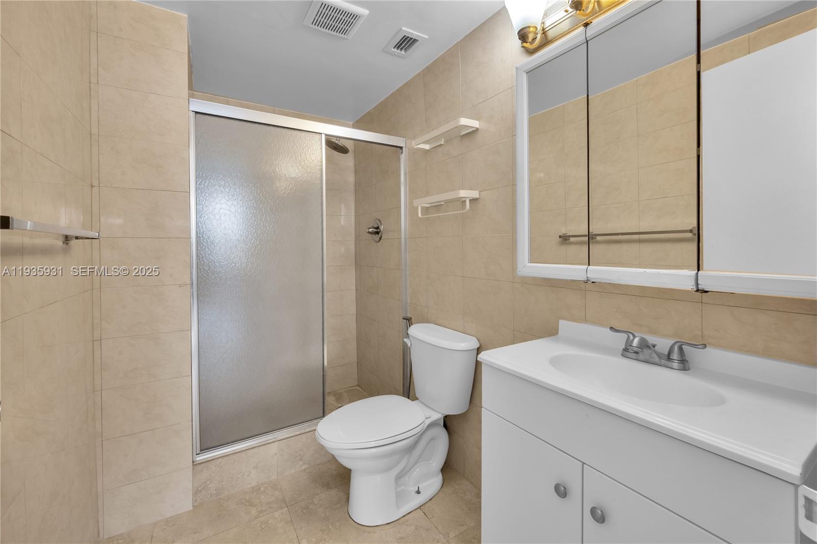 7441 Wayne Ave # 15E