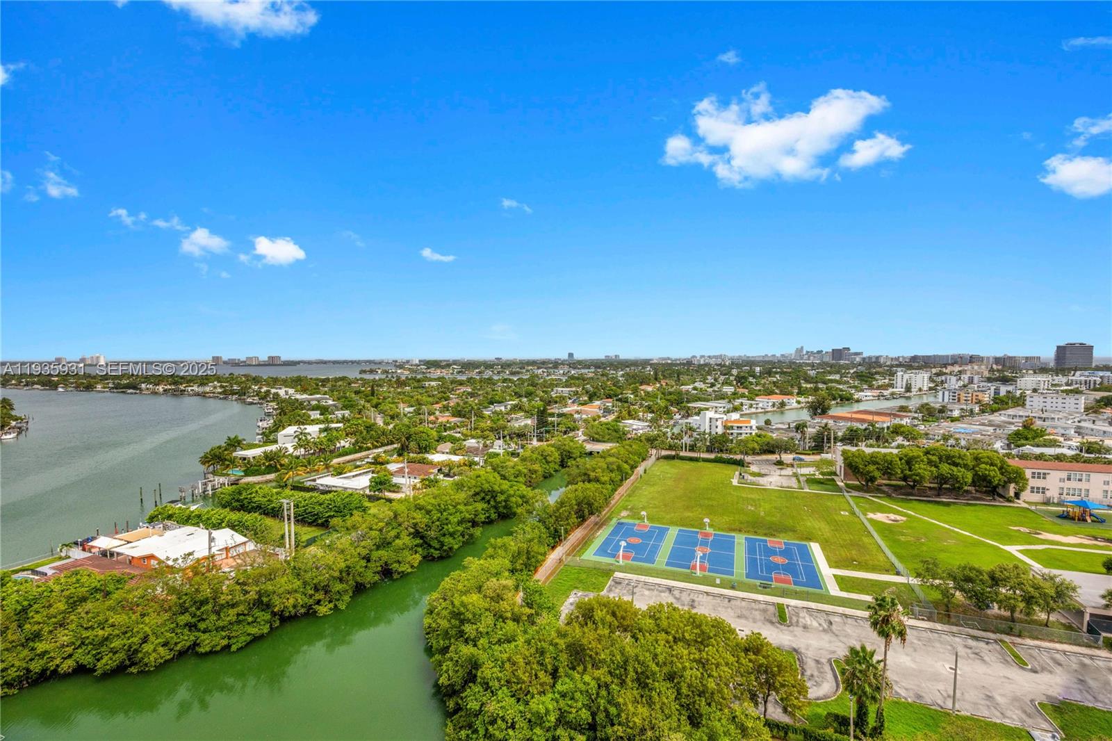 7441 Wayne Ave # 15E