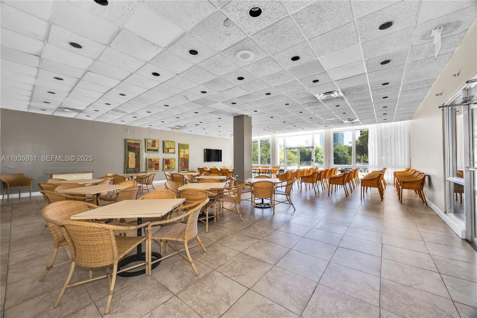 7441 Wayne Ave # 15E