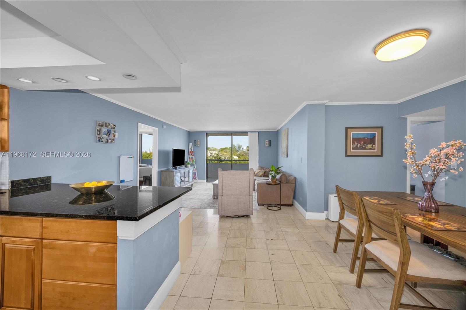 7300 Wayne Ave # 405