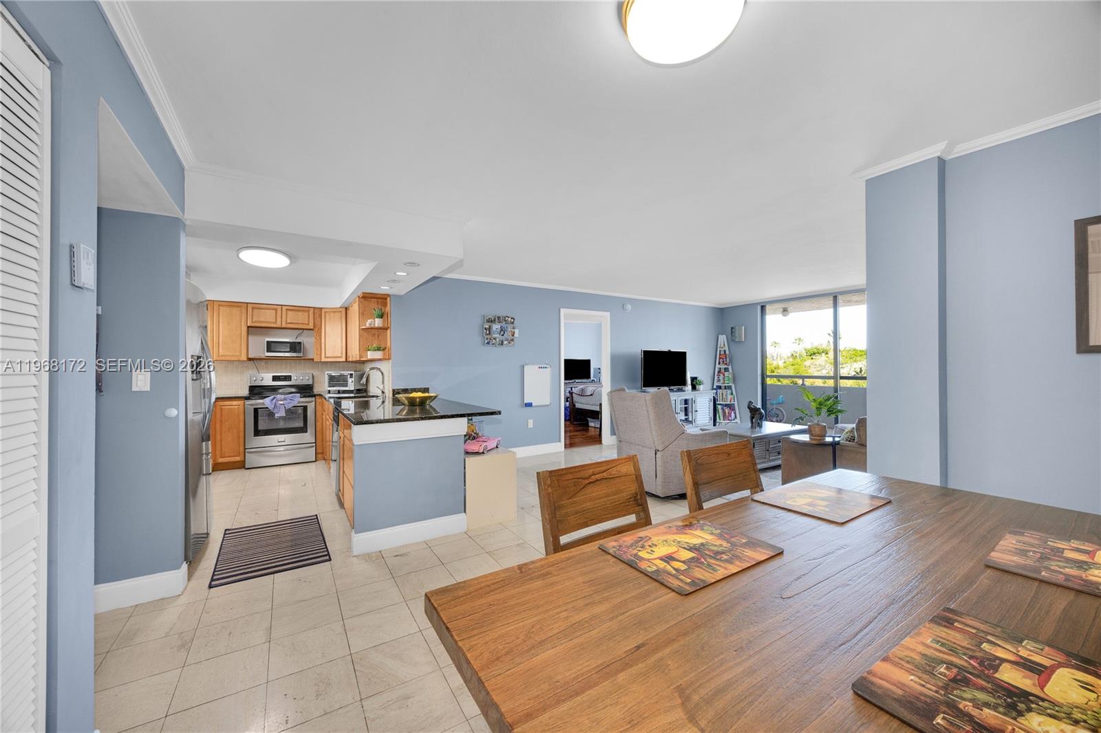 7300 Wayne Ave # 405