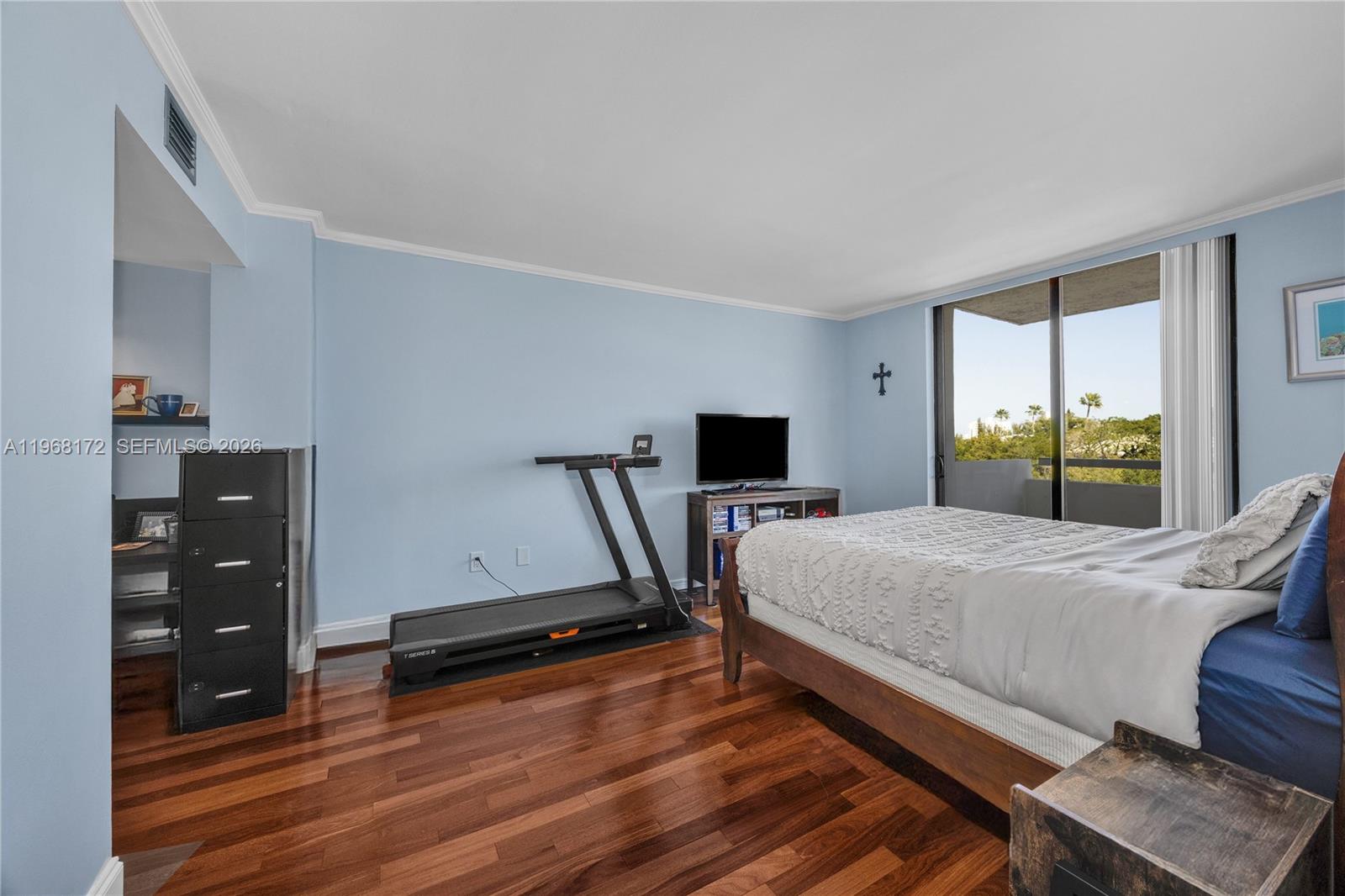 7300 Wayne Ave # 405