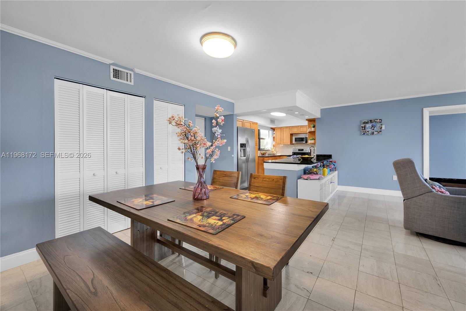 7300 Wayne Ave # 405