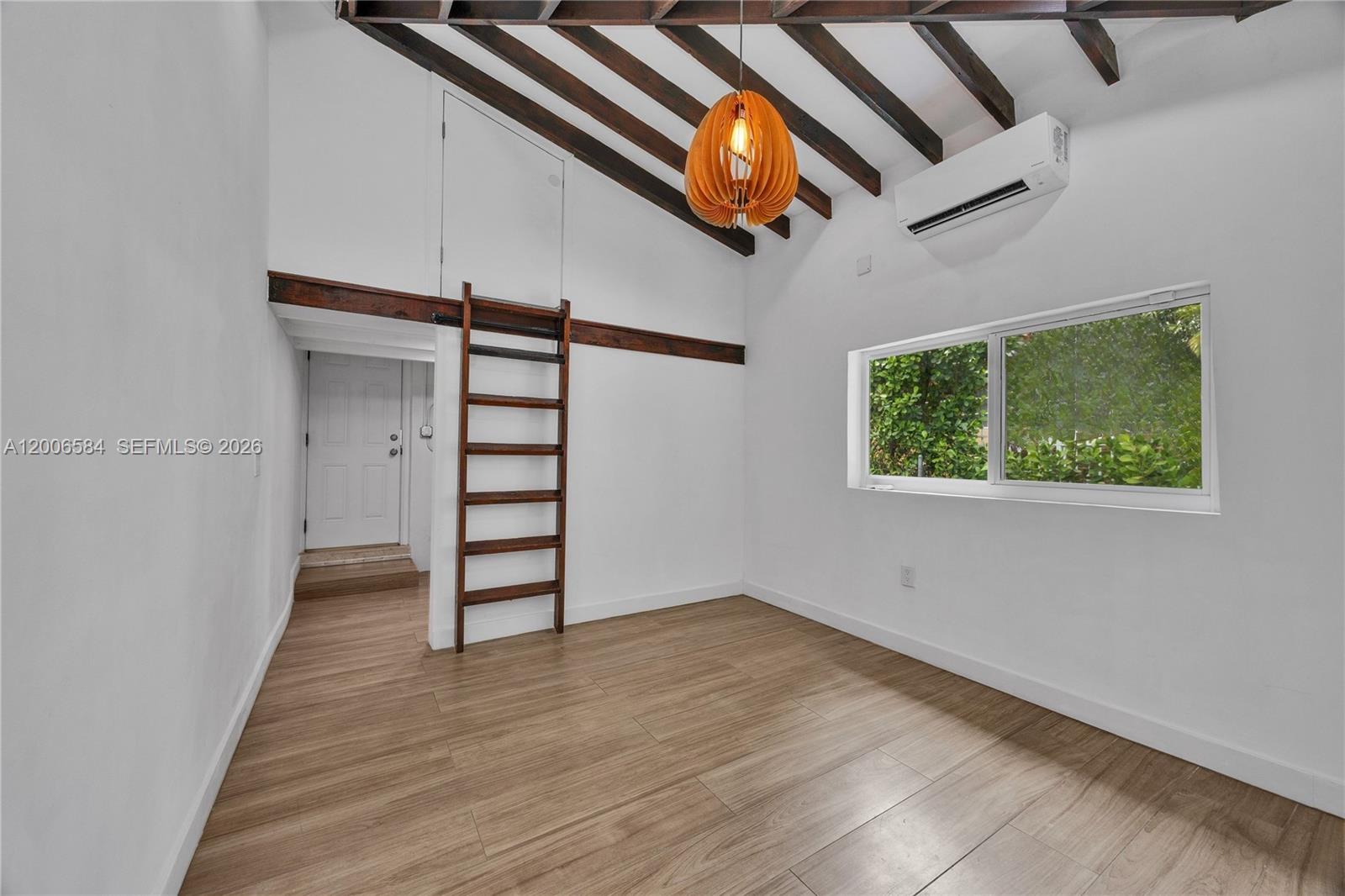 5750 SW 52nd Ter