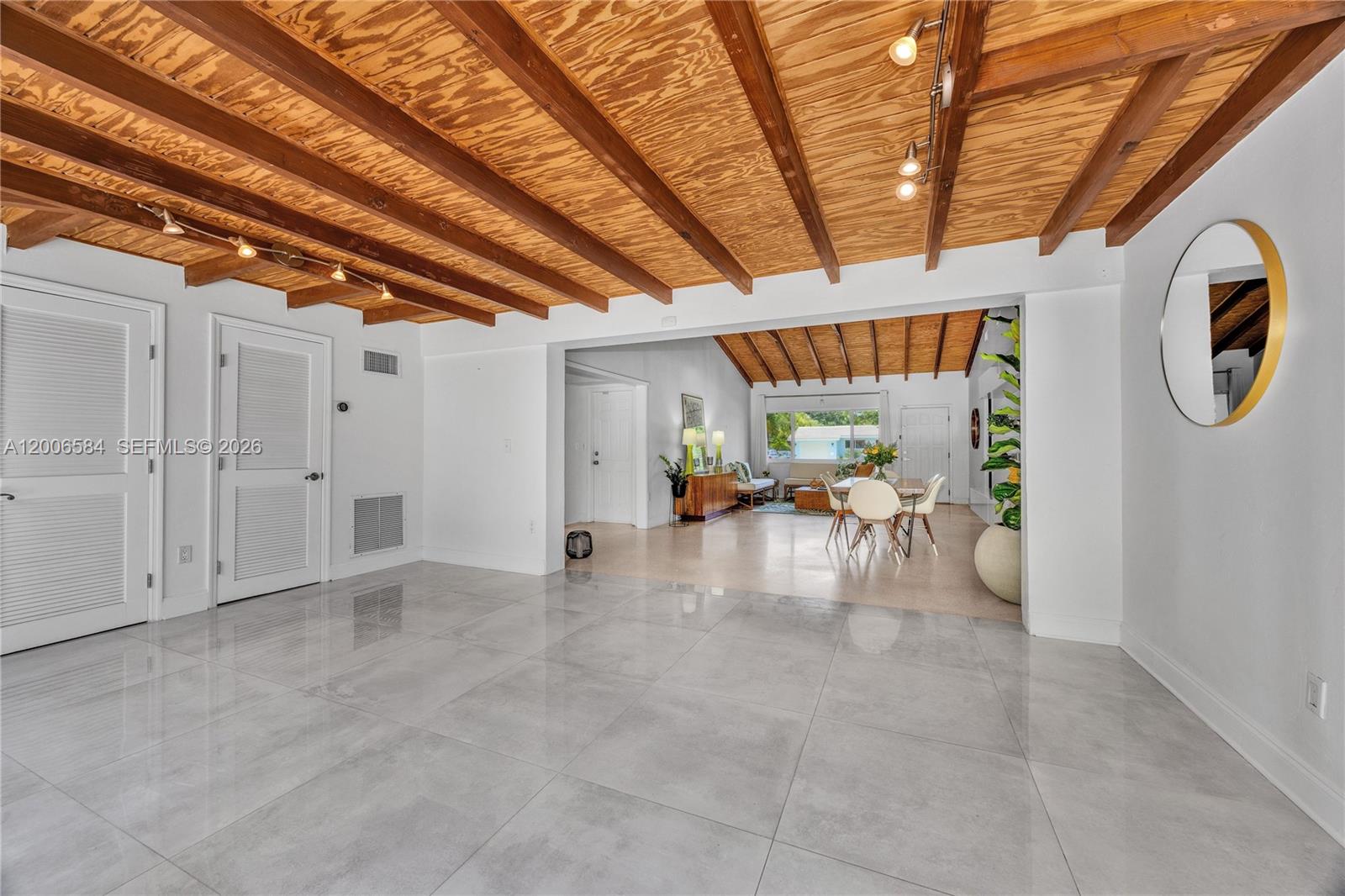5750 SW 52nd Ter