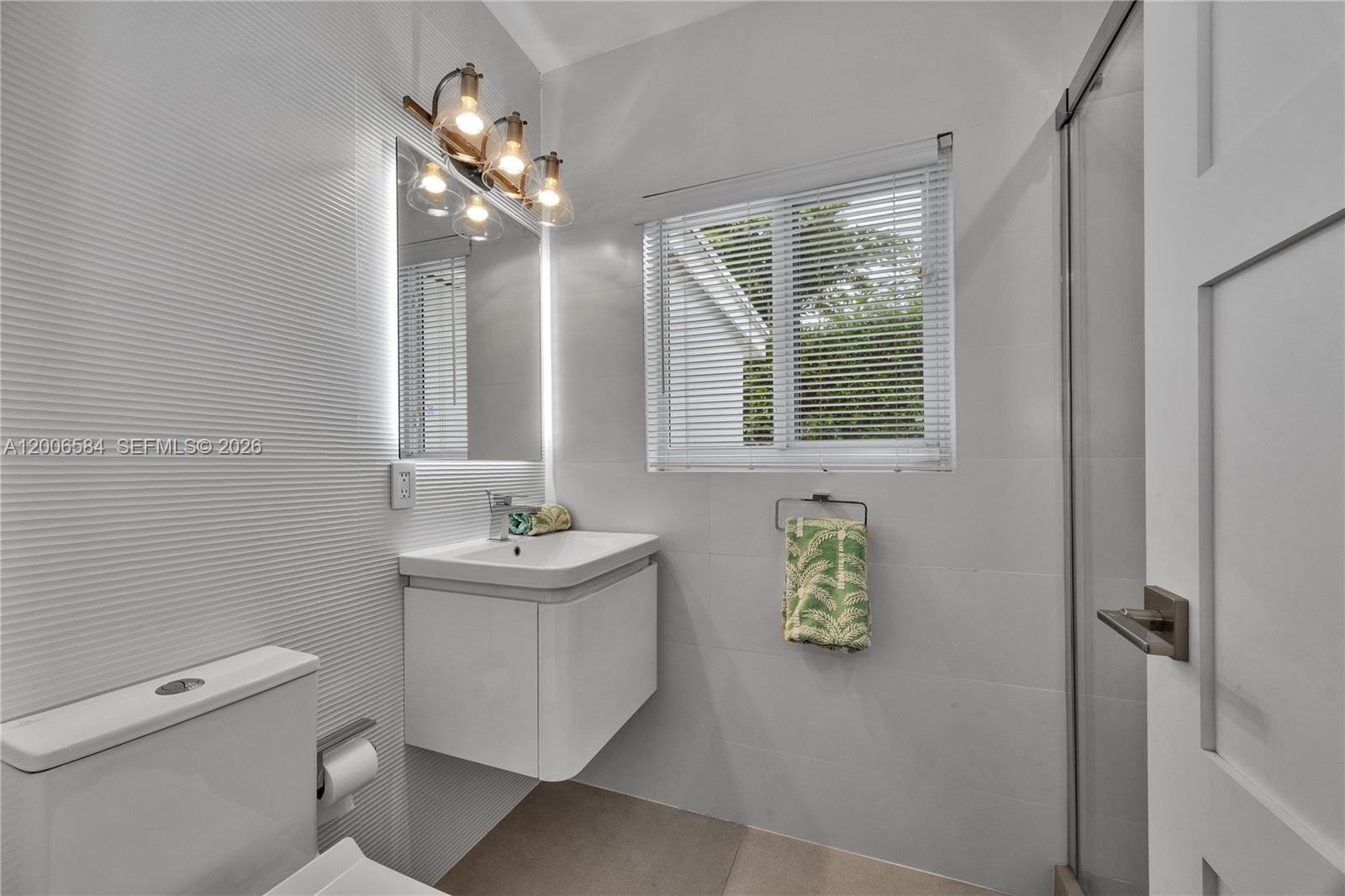 5750 SW 52nd Ter