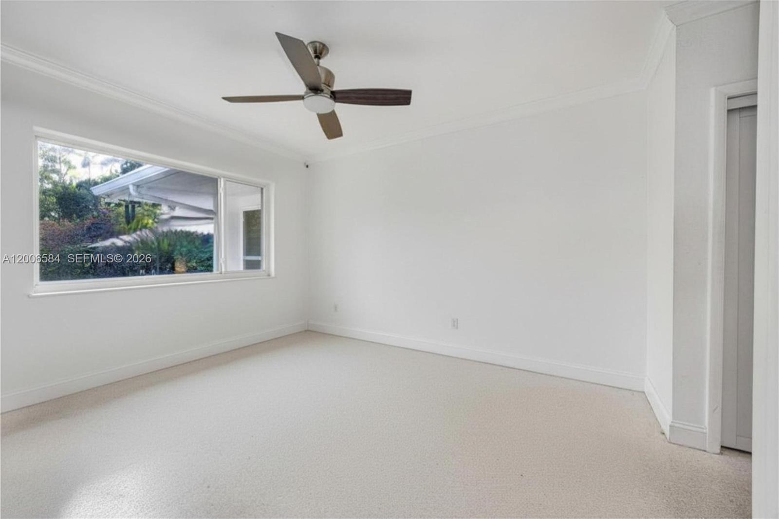 5750 SW 52nd Ter
