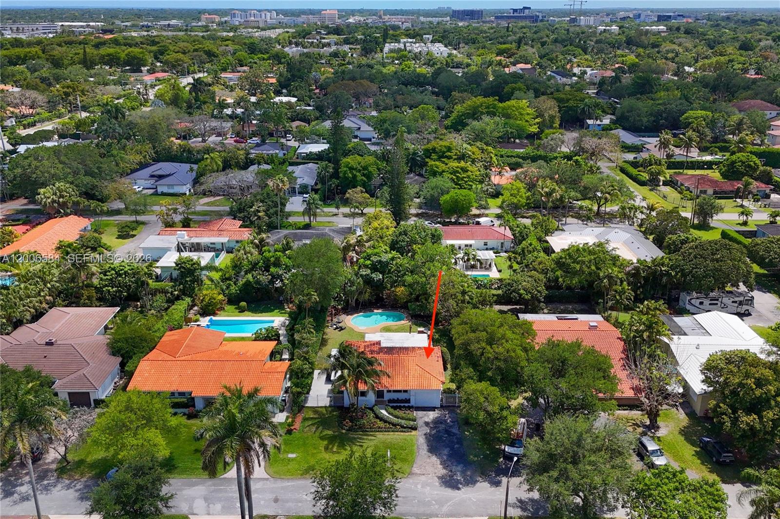 5750 SW 52nd Ter