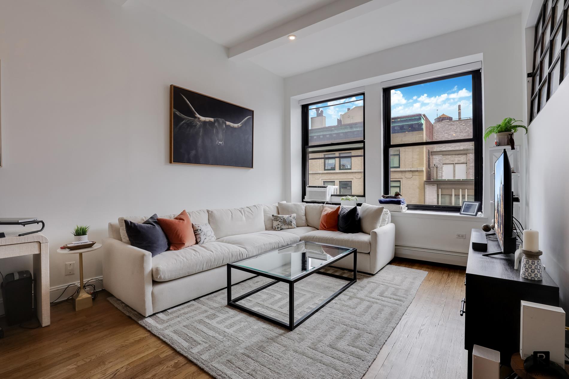 250 Mercer Street B1108