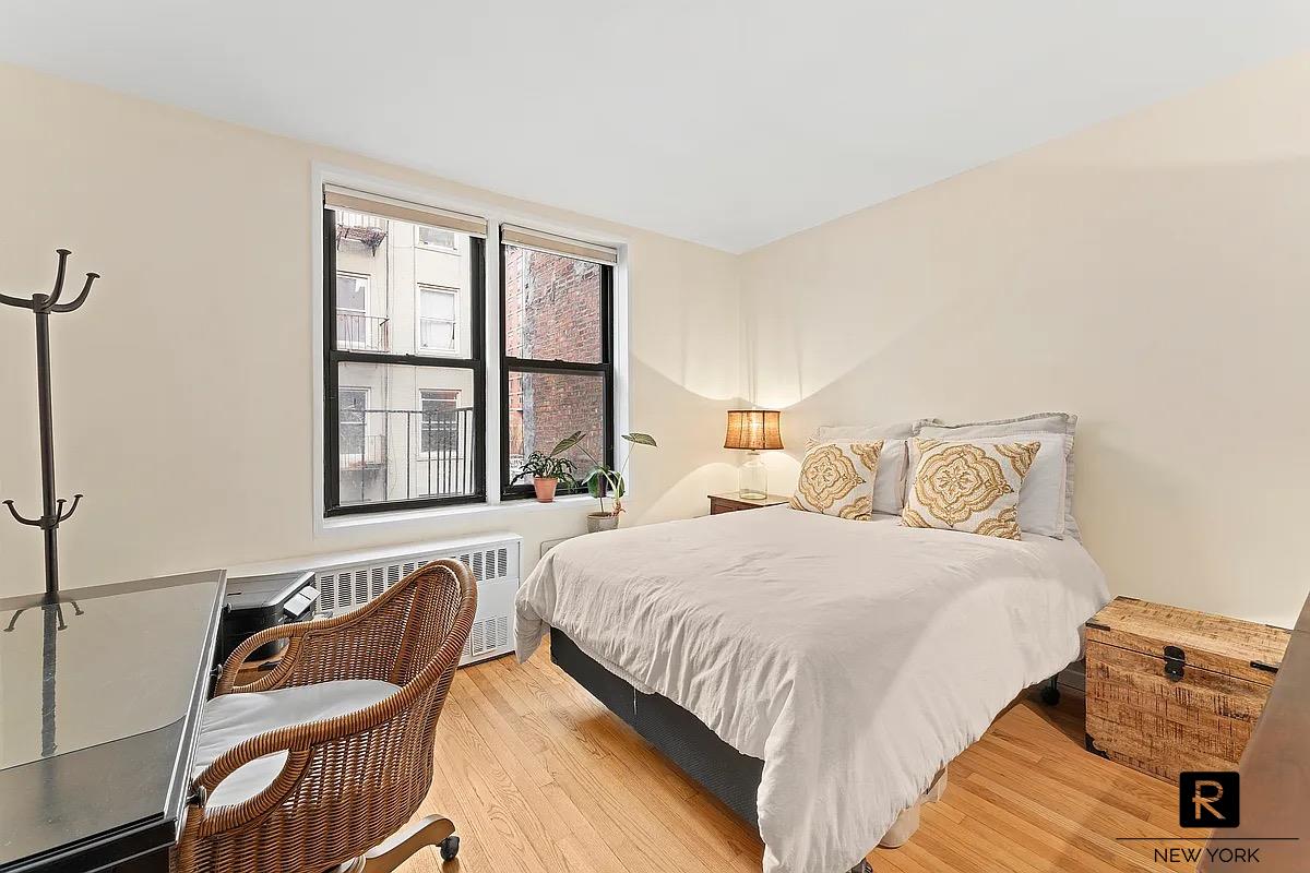 229 E 28th Street 4C