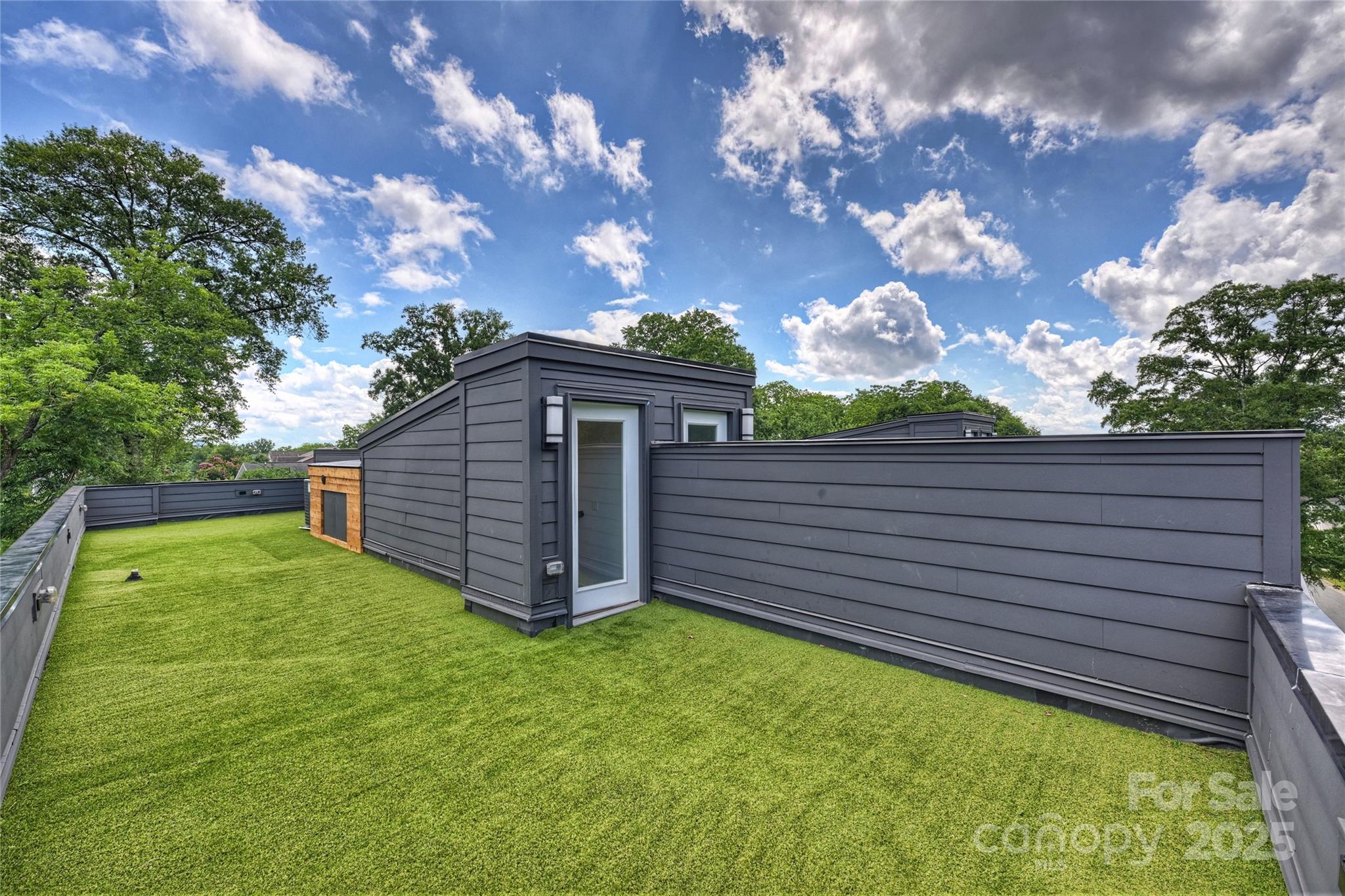 209 Coxe Avenue Unit: A