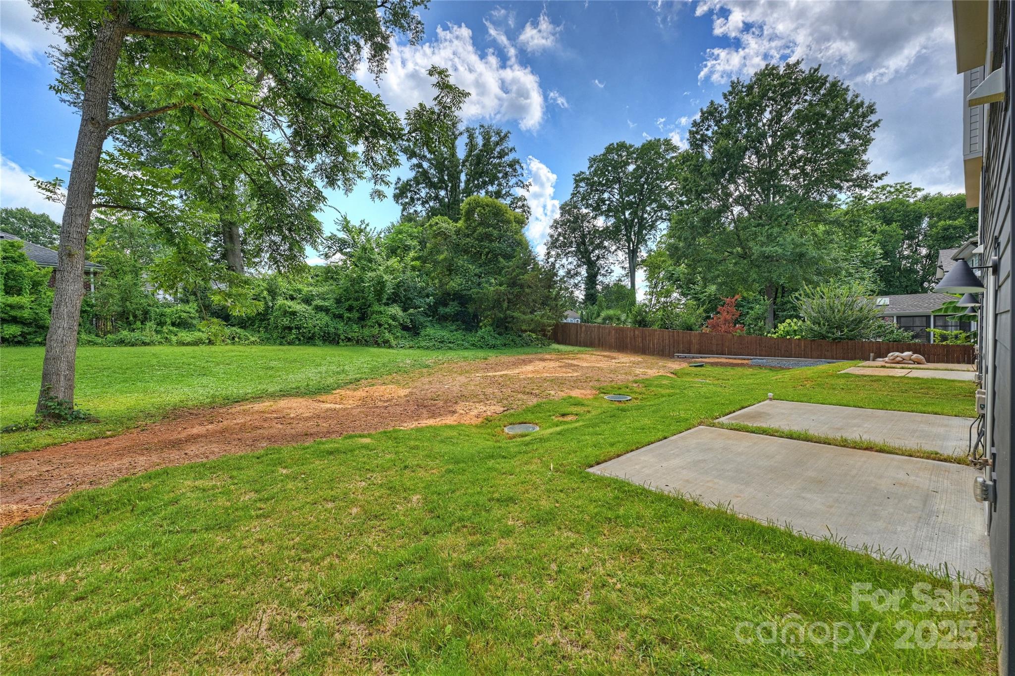 209 Coxe Avenue Unit: A