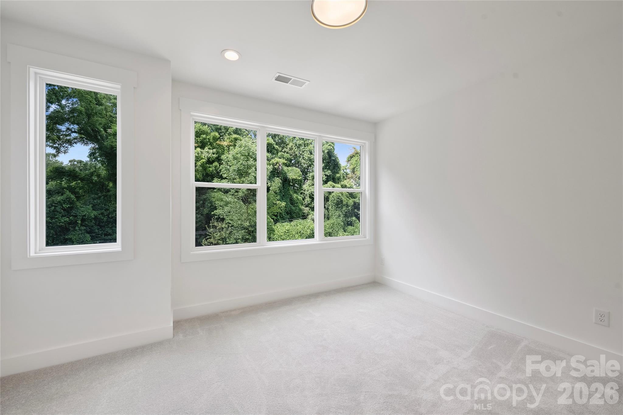 209 Coxe Avenue Unit: A