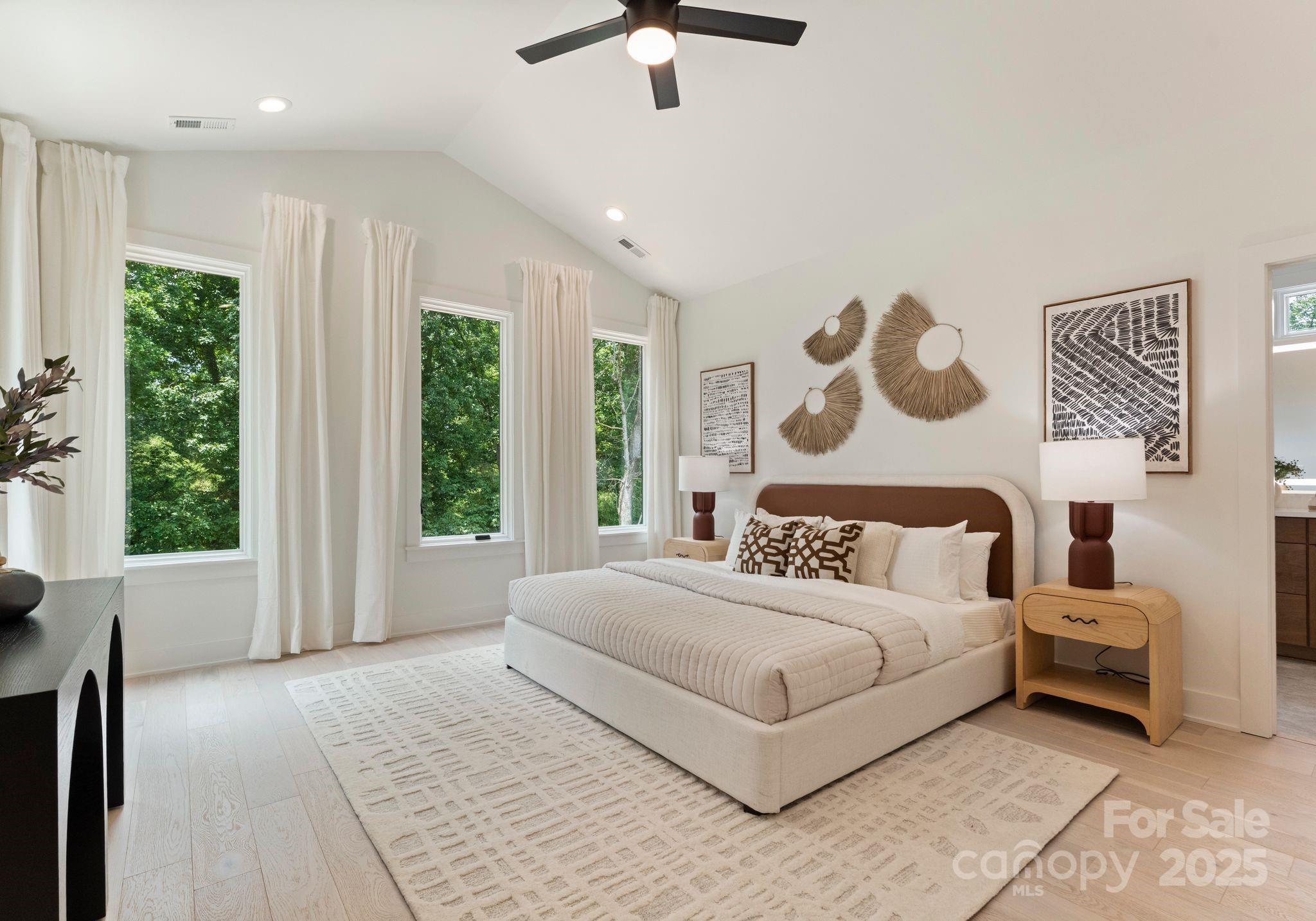 1727 Seifert Circle