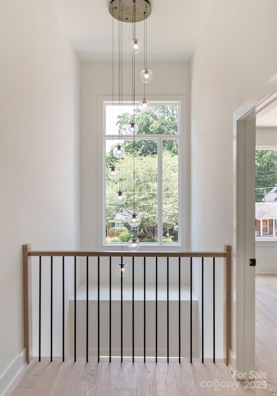 1727 Seifert Circle