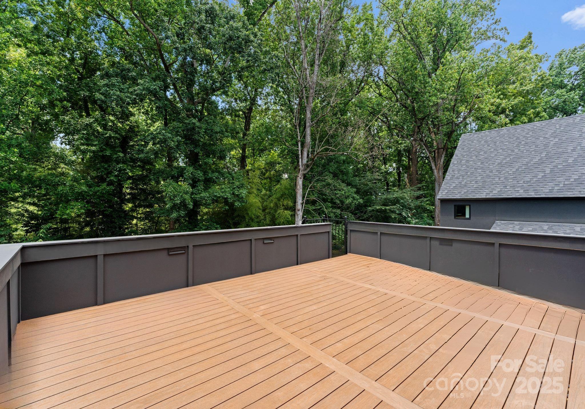 1727 Seifert Circle