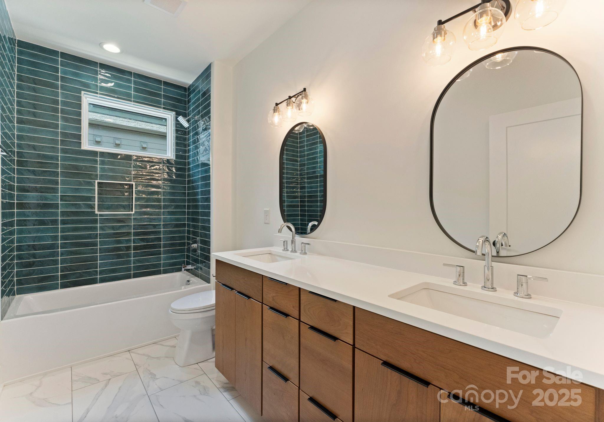 1727 Seifert Circle