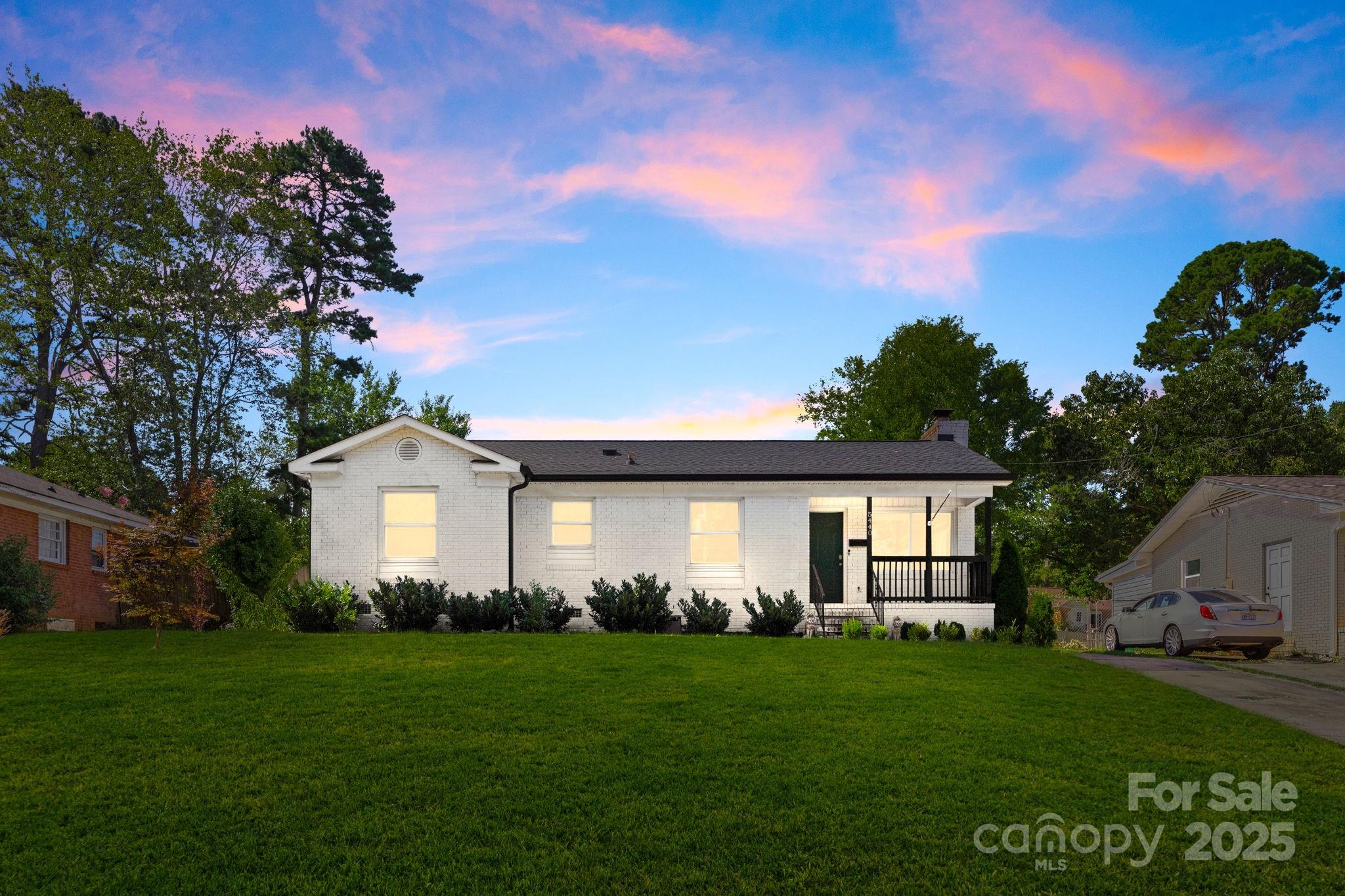 5440 Kildare Drive