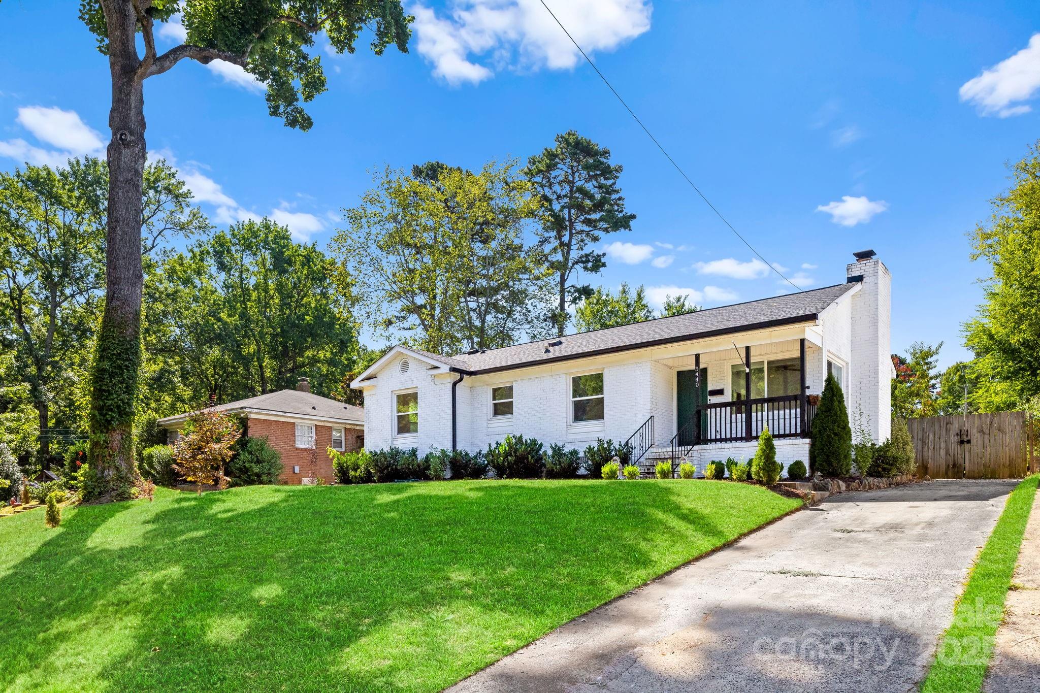 5440 Kildare Drive