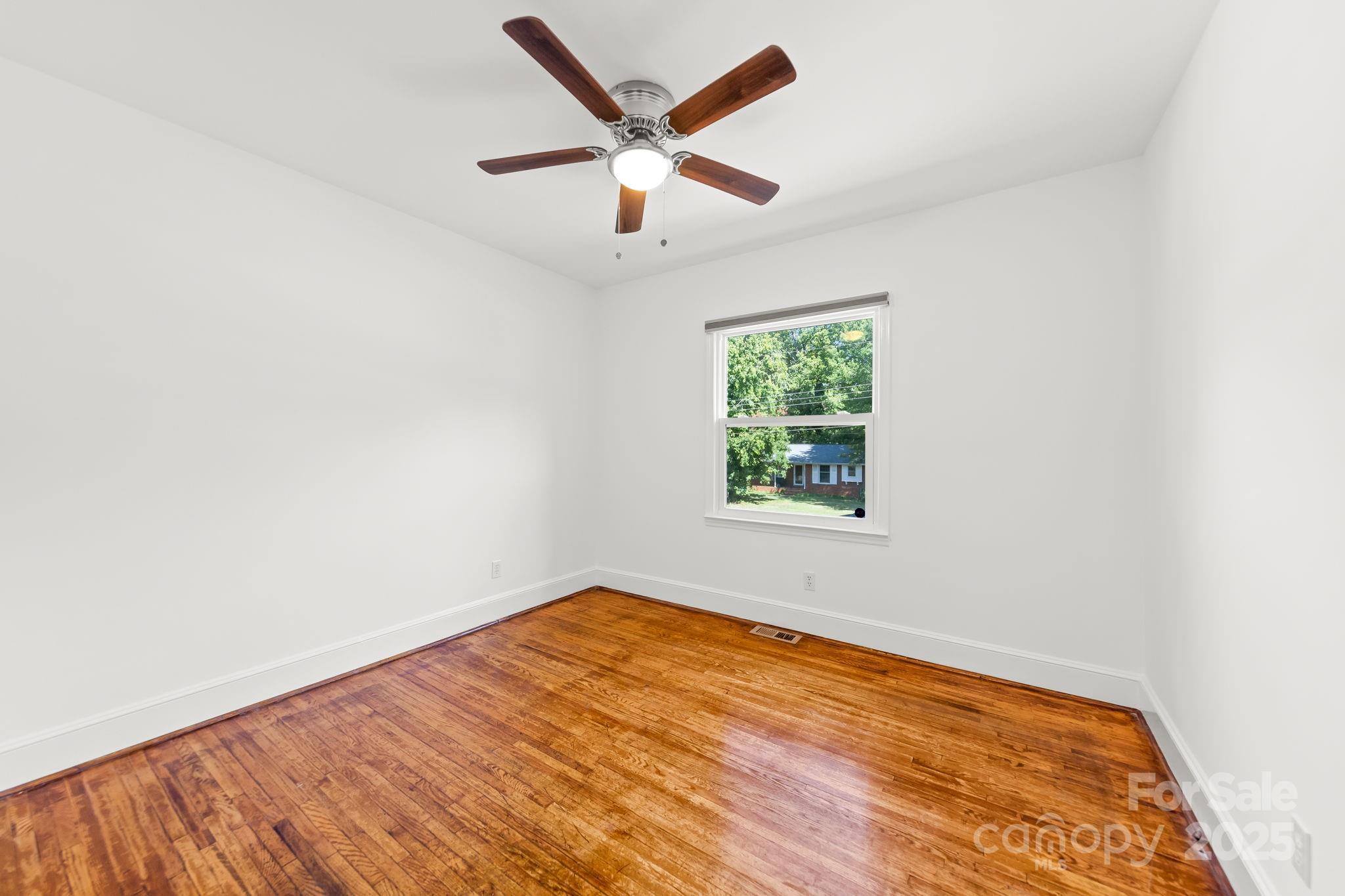 5440 Kildare Drive