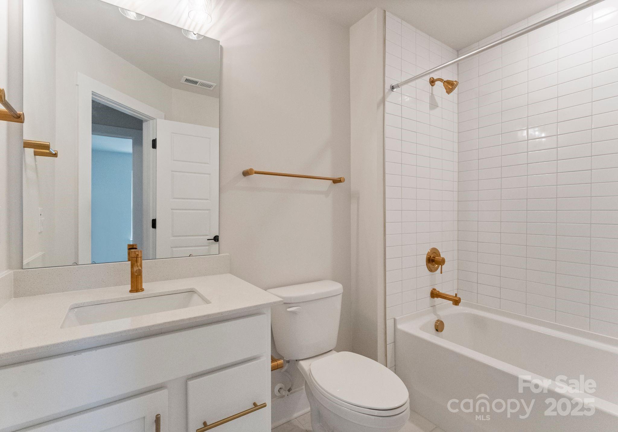 1539 W Rocky River Road